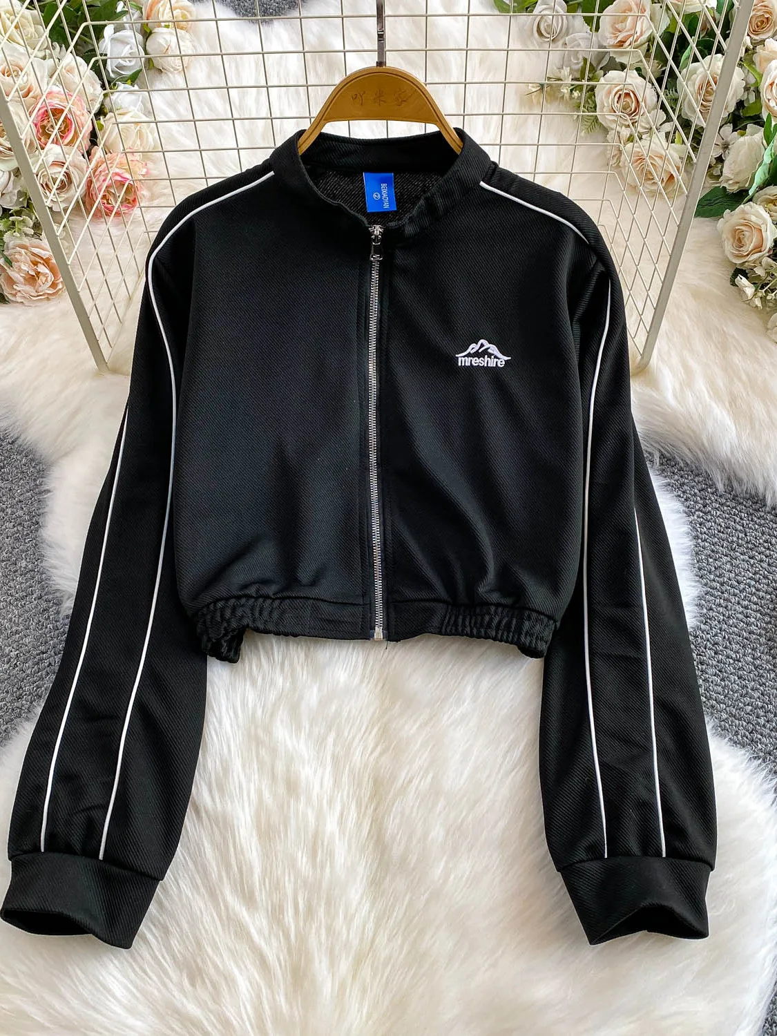 

Spor Stripe Embroidered Jaet Women's Loose Fit Casual Baseball irt ort Outerwear Slimming Effect College Sle