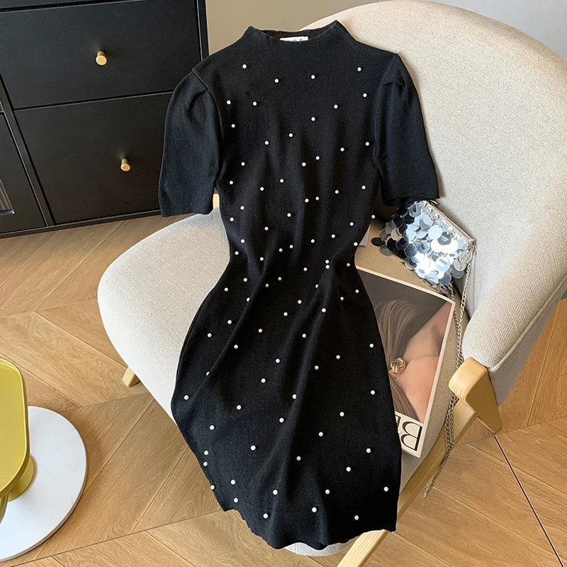 

Женское трикотажное платье-футляр, короткое облегающее трикотажное мини-платье с коротким рукавом, украшенное бусинами, лето 2024