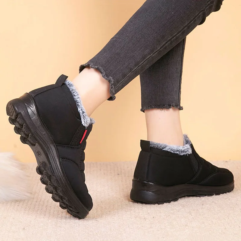 2023 Winter New Casual Cotton Shoes Plus Velvet Thick Slip-on Ladies Snow Boots Soft Sole Warm Non-slip Outdoor Sports Shoes