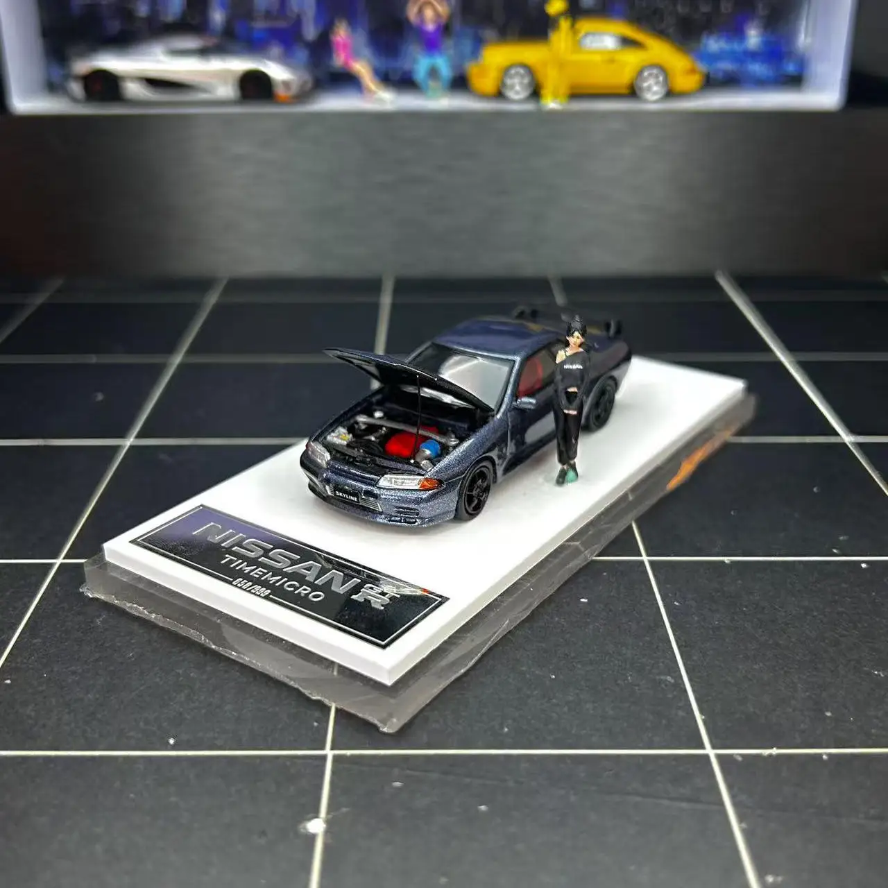

Diecast TIMEMICRO 1:64 Scale Nissan SKYline GTR Open Cover Alloy Car Model Collectible Toy Gift Souvenir Display Ornament