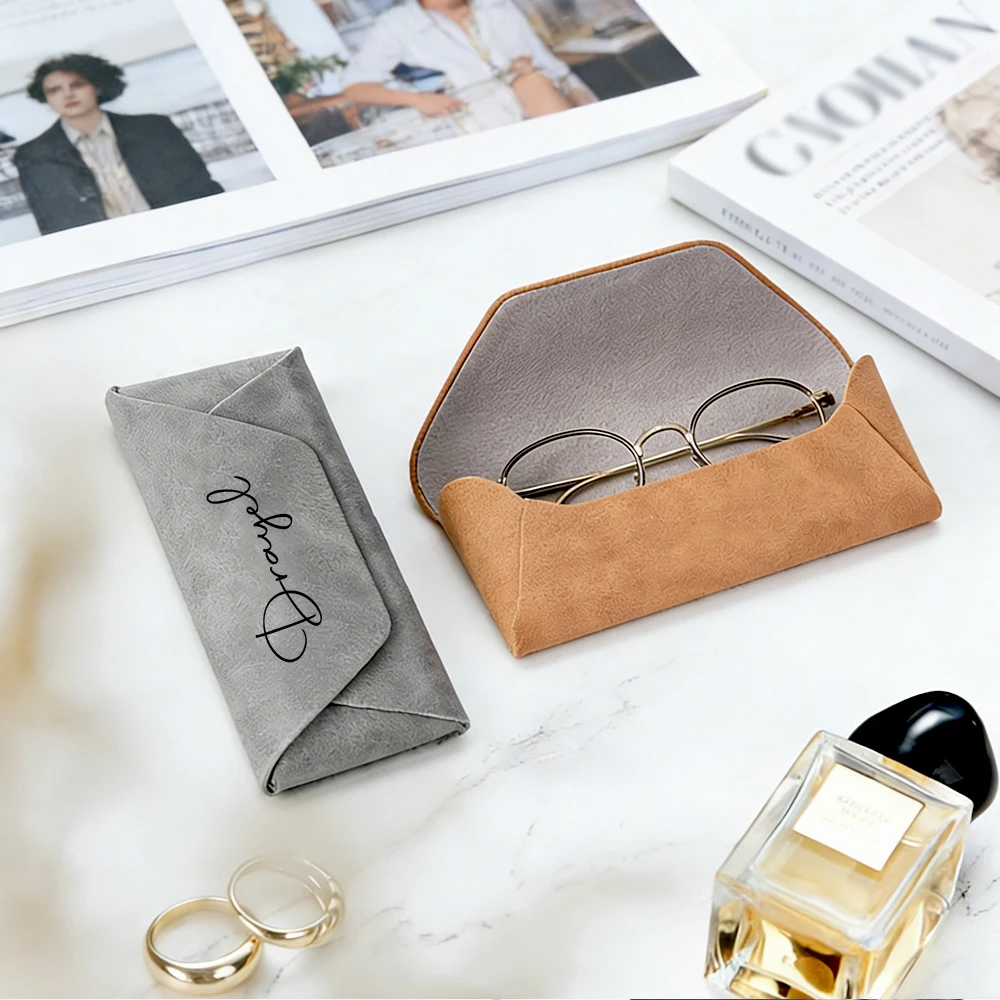 Personalized Faux Leather Glasses Case,Custom Name,Vintage Portable Glasses Storage Bag,Unisex,Bridesmaid Gifts,Birthday for Mom