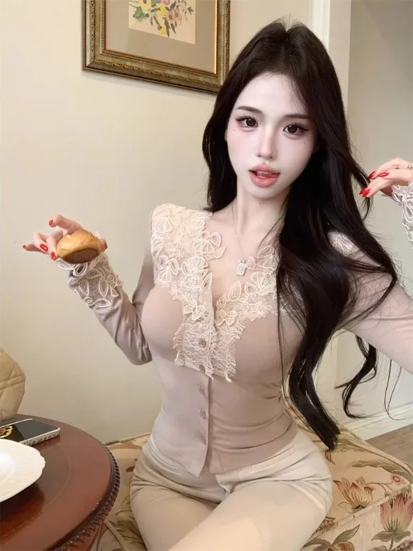 

plus Size Lace Splice V-Ne Long Sve T-irt Women's Autumn Winter Slim Fit Inner Wear Sexy Base Top Korean Sle Commute