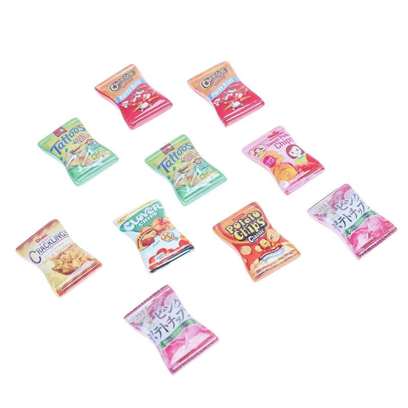10 Teile/satz Zufällige Kartoffel Chips Puppenhaus Miniatur Küche Lebensmittel DIY Pretend Spielen Spielzeug