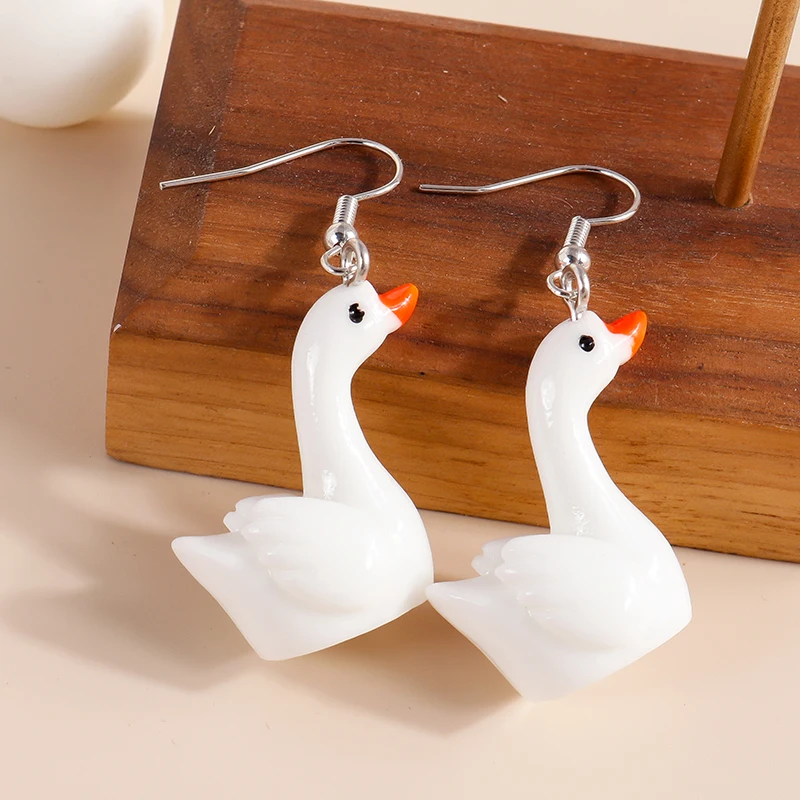 Funny Animal Duck Drop Earrings for Women Cute White Goose Jewelry Ornaments Girls Party Birthday Jewelry Gifts