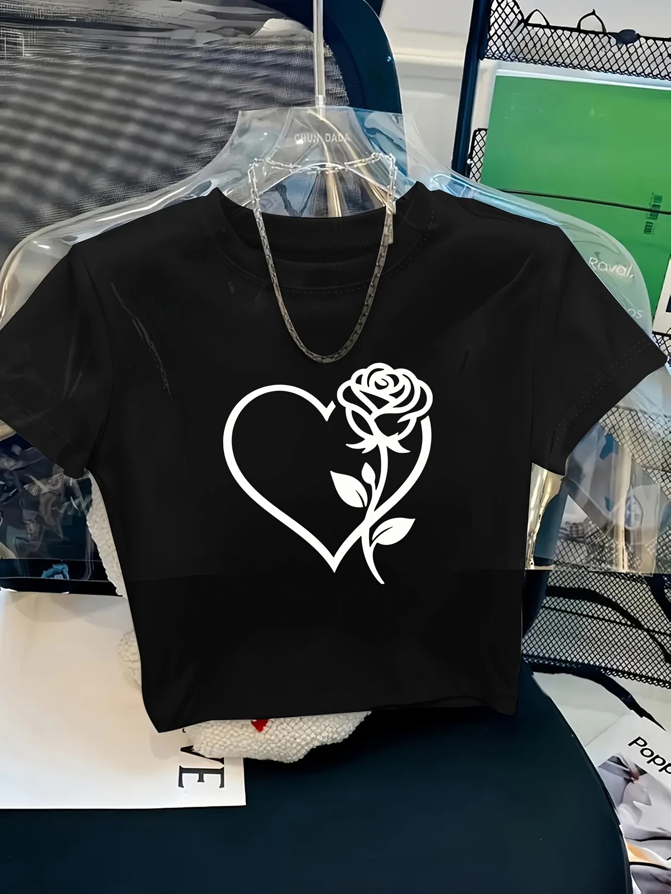 Women's Crop Tops Heart-Shaped Rose Outline Print sexy cropped t shirt graphic vintage style tshirt clothes outift streetwear