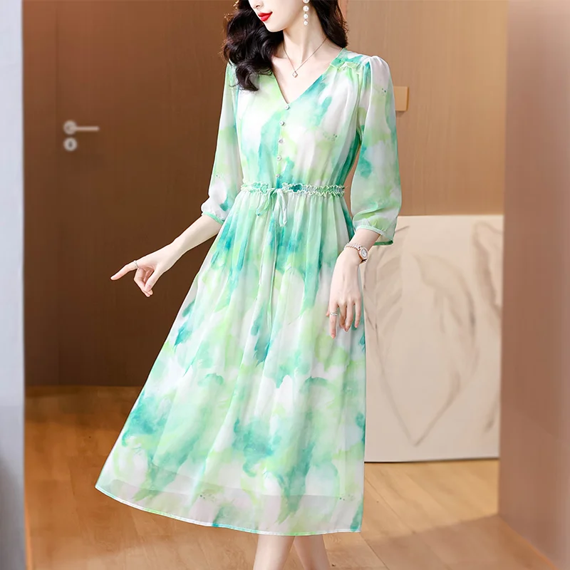 

2024 Summer New Silk Short sleeved Dress for Women's Colorful Printed Wooden Ear Edge V-Neck French Silk Knee Length Skirt