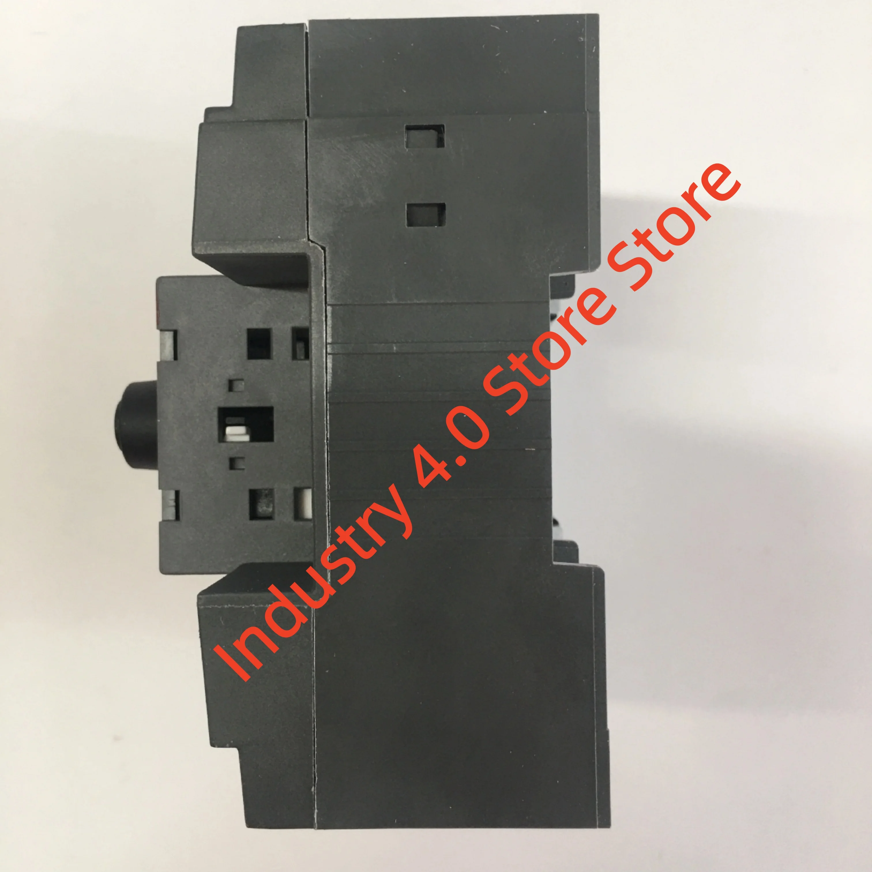 새로운 OT125F4N2 1SCA105051R1001 OT125FT3 1SCA105060R1001 절연 스위치