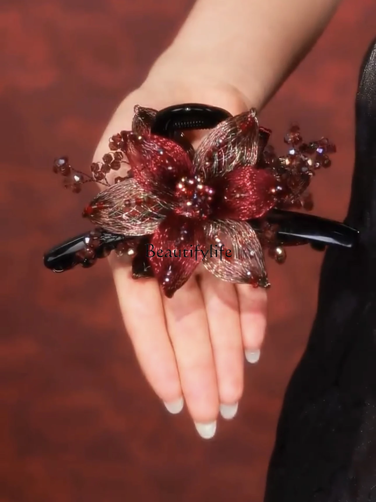 

Vintage grab clip women's wire hand-woven double-sided temperament red flower shark clip