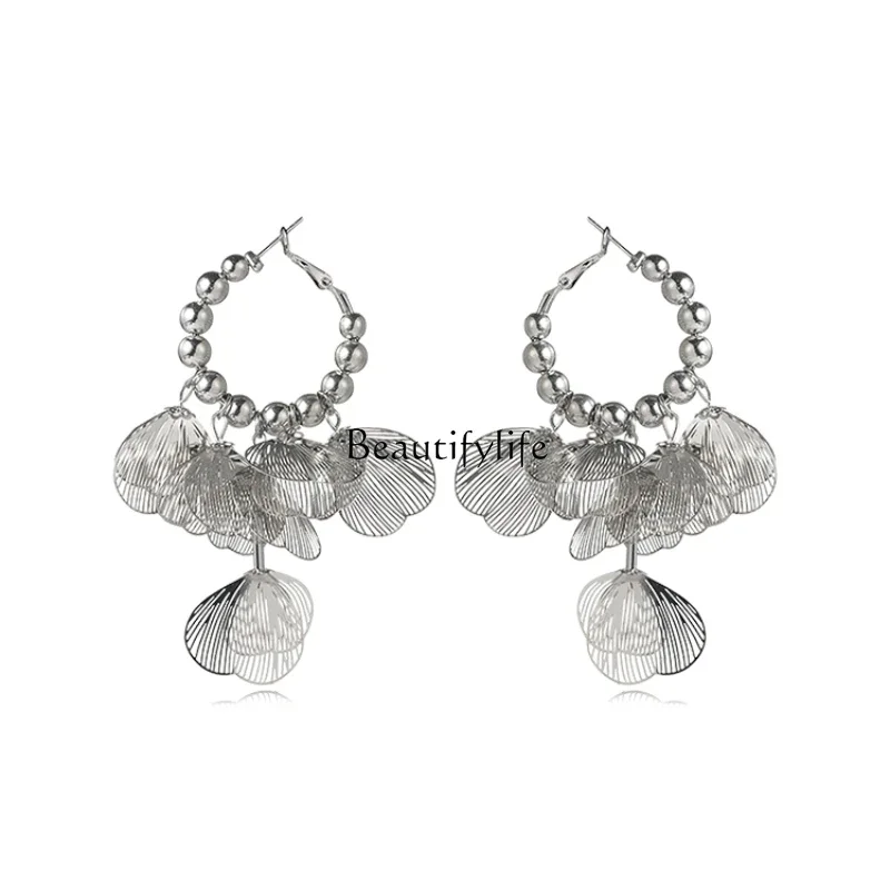 

Temperament unique flower tassel earrings personality exaggerated earrings light luxury high sense