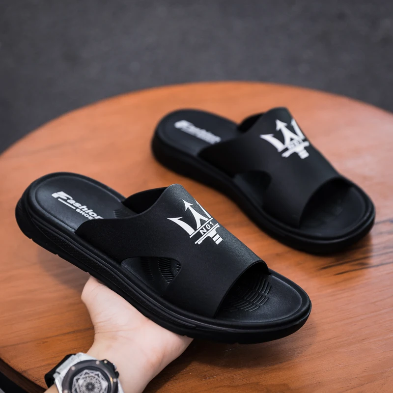 High Quality Imp Hot Sale Summer New 2024 Men's Fashion Slippers Lightweight and Comfortable Youth Going Out Trend Slippers