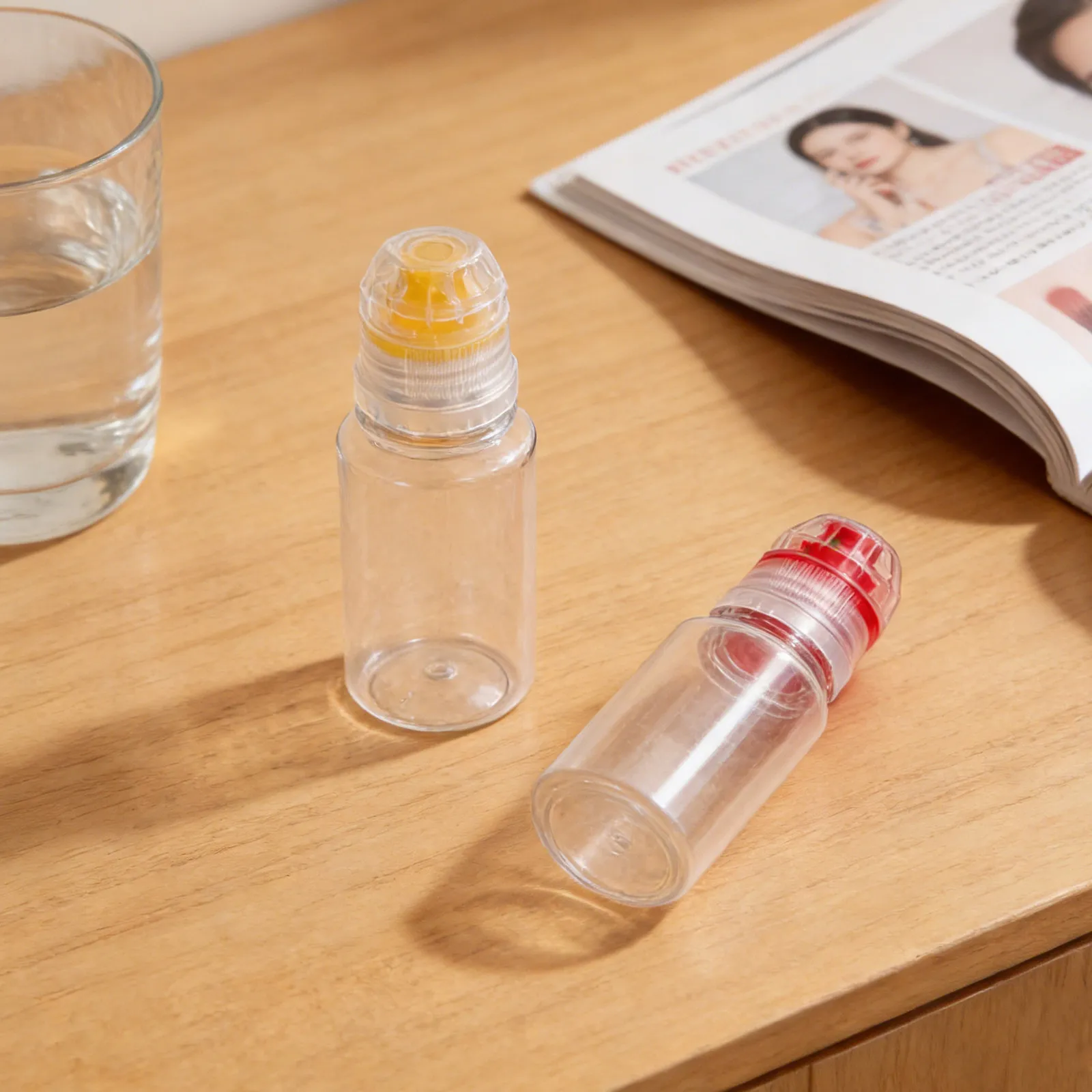 20Pcs Squeeze Bottle Caps Flip Top Accurate Dispensing Plastic Small Bottles Leakproof for Travel Cosmetics Sauce Oil Seasoning
