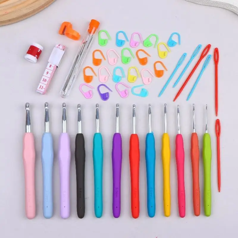 Portable Crochet Hook Set Smooth Tip Multicolor Knitting Needles with Storage Bag for Beginner DIY Knit Projects