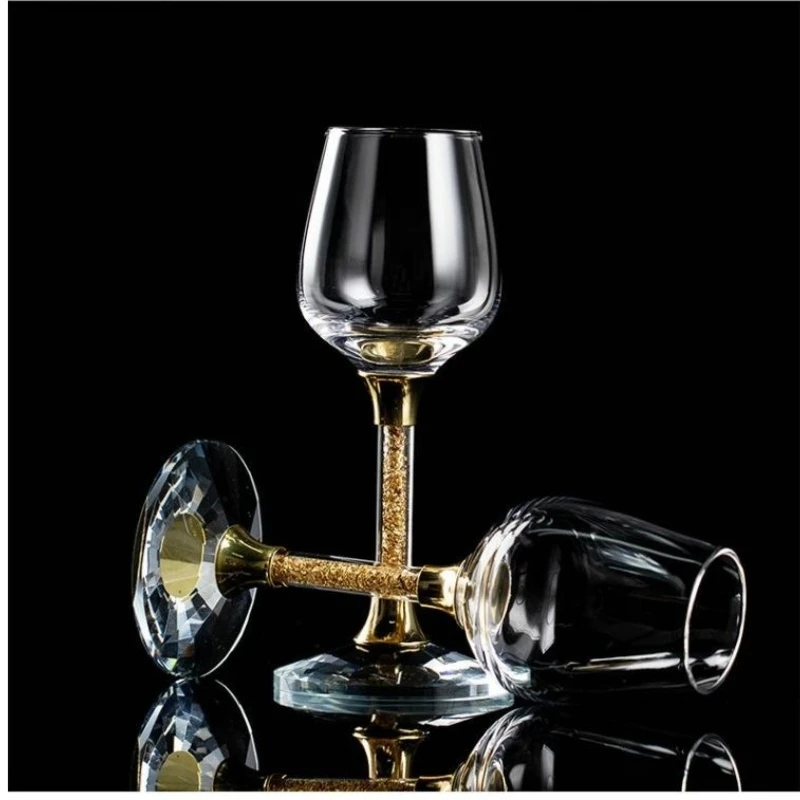 1/2/6 Uds. Copa Baijiu creativa pequeña y alta de cristal de lámina dorada de lujo europea de alta gama para el hogar