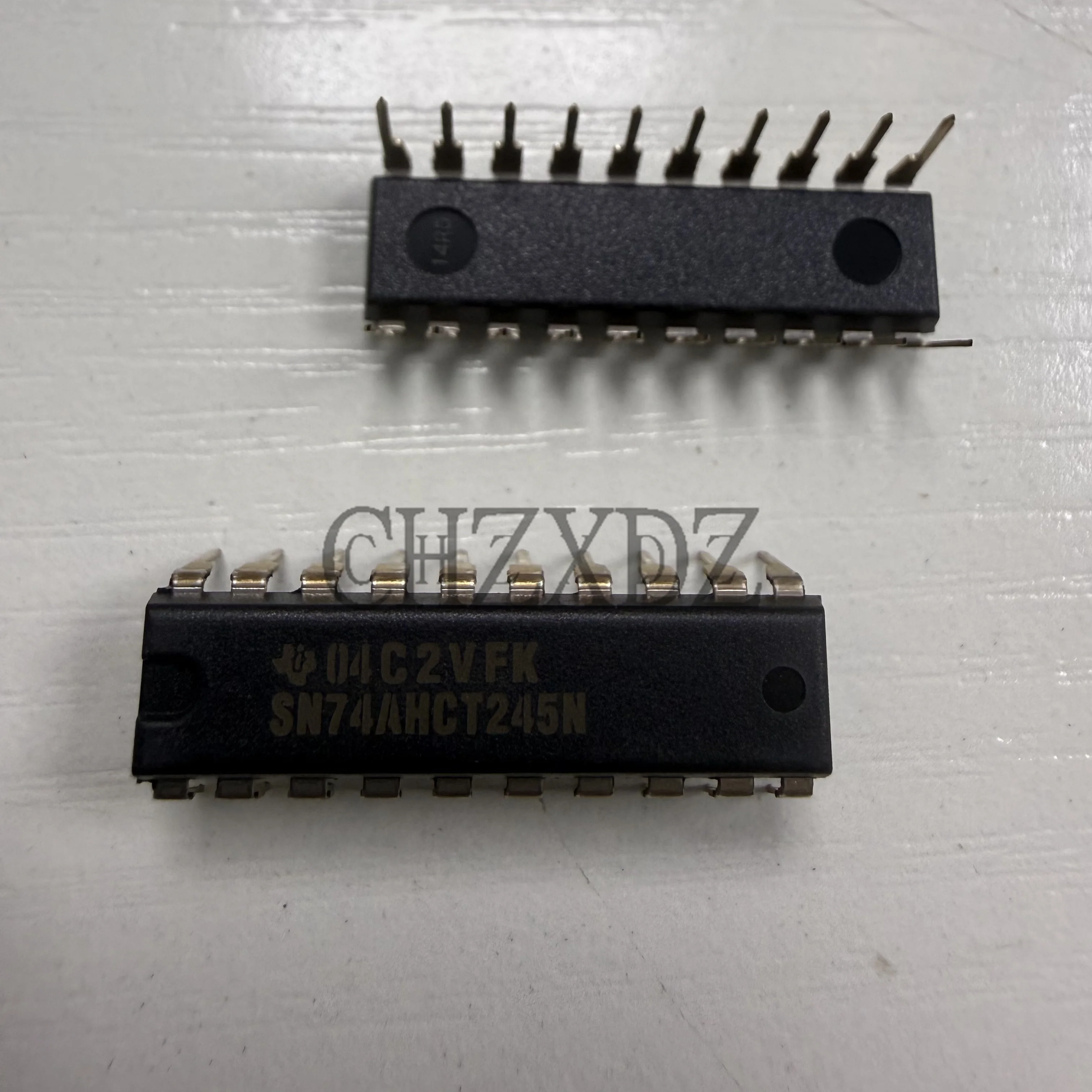P/N:SN74AHCT245N PDIP-20 Logic Devices Buffer/Driver/Transceiver