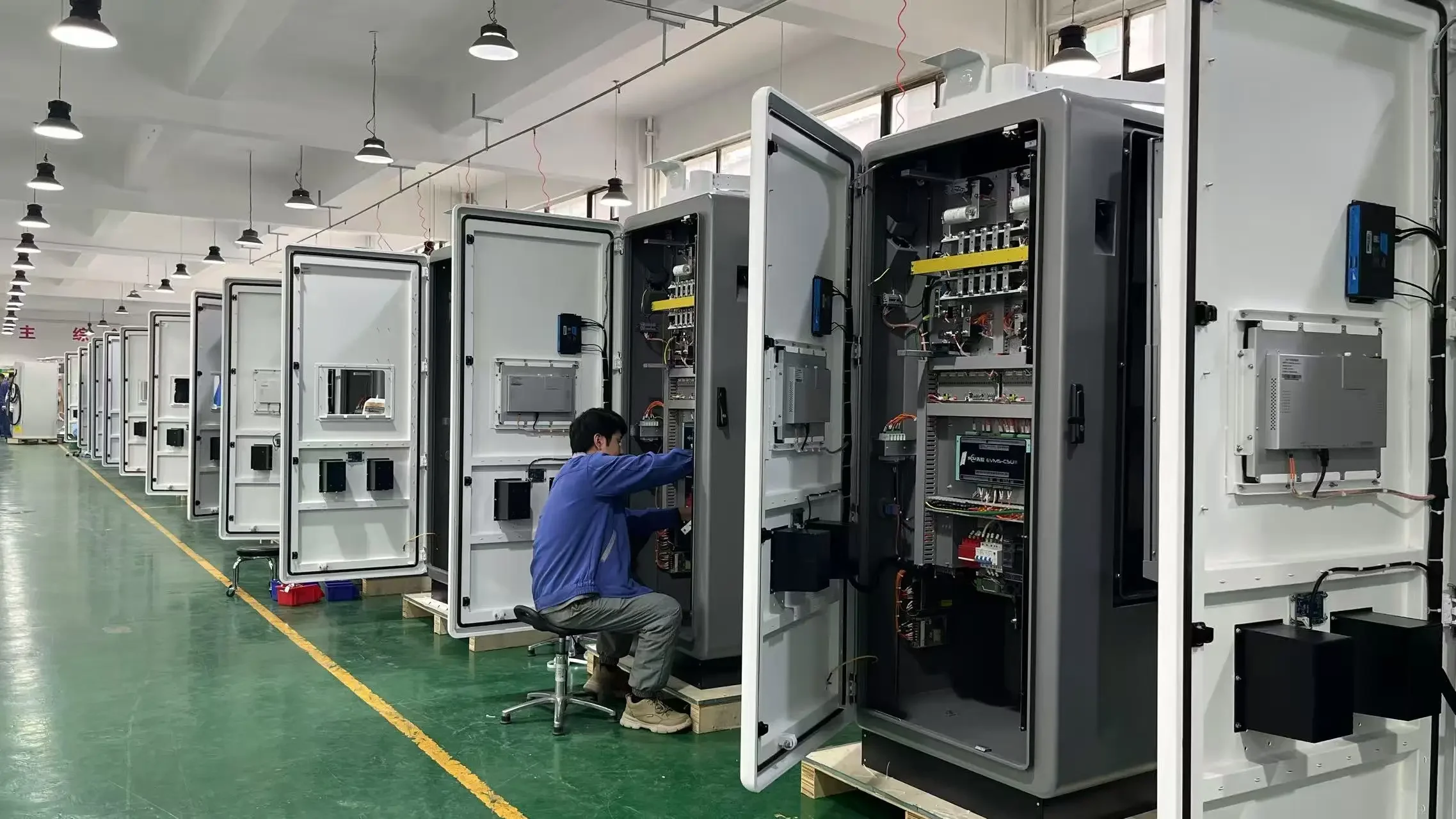 IP55 Certified High-Power DC Electric Vehicle Charging Station GBT CCS OCPP1.6J Floor-Mounted New SCU Brand EVMS Model 80-480KW