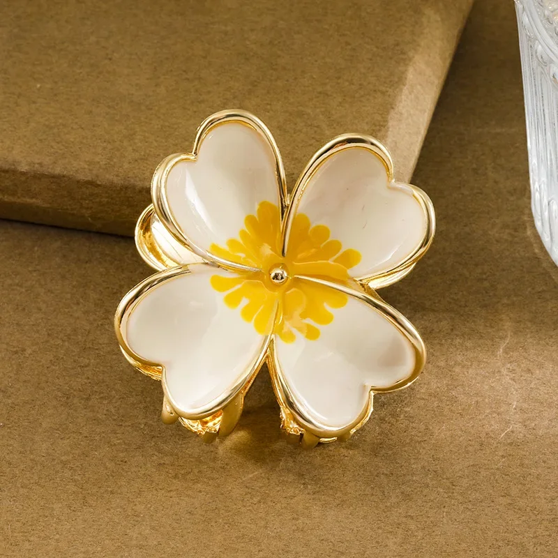 

DS NEW Romantic Sweet Alloy Flower Series Hair Claw Korean Style Claw Clips INS Crab Hair Clips Hair Accessories for Women Girls