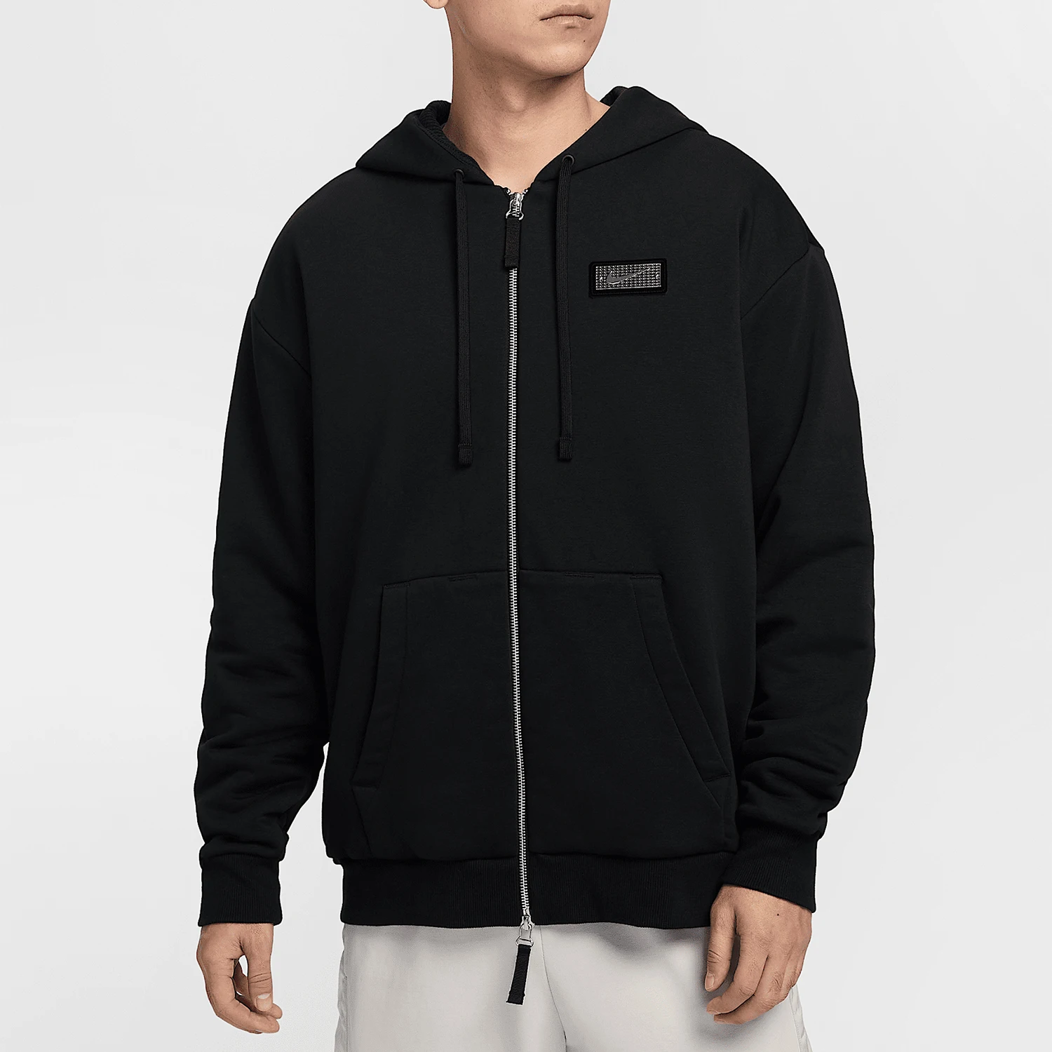 

Официальная аутентичная мужская куртка Nike с капюшоном для фитнеса и фитнеса 2025 года HJ3898-010