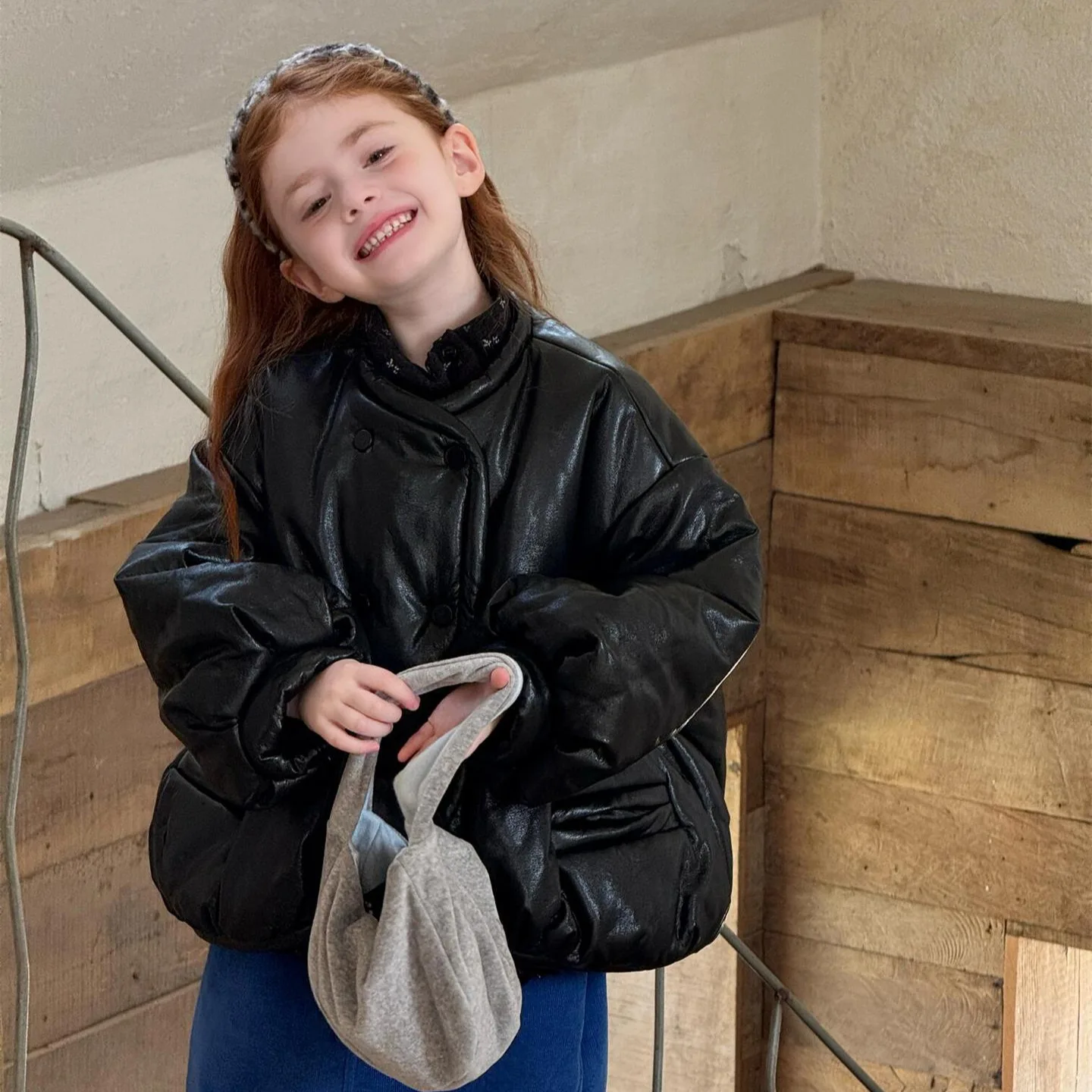 

Children Clothes Girls Casual Warm Coat Korean Style 2025 Winter New Cotton-padded Jacket Black Thickened Warm Leather Jacket