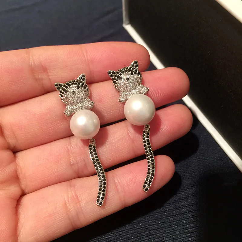 

Cute Cat Personality Pearl Temperament Fashion Earrings