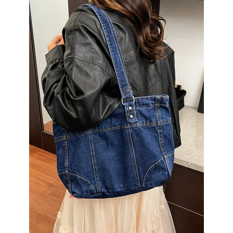 

New European and American fashion design retro heavy-duty washed denim versatile commuter large-capacity shoulder tote bag