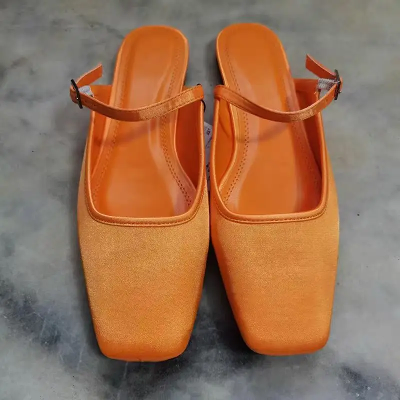 TRAF-zapatillas planas de satén con punta cuadrada para mujer, sandalias informales con hebilla elegante, color naranja, 2024