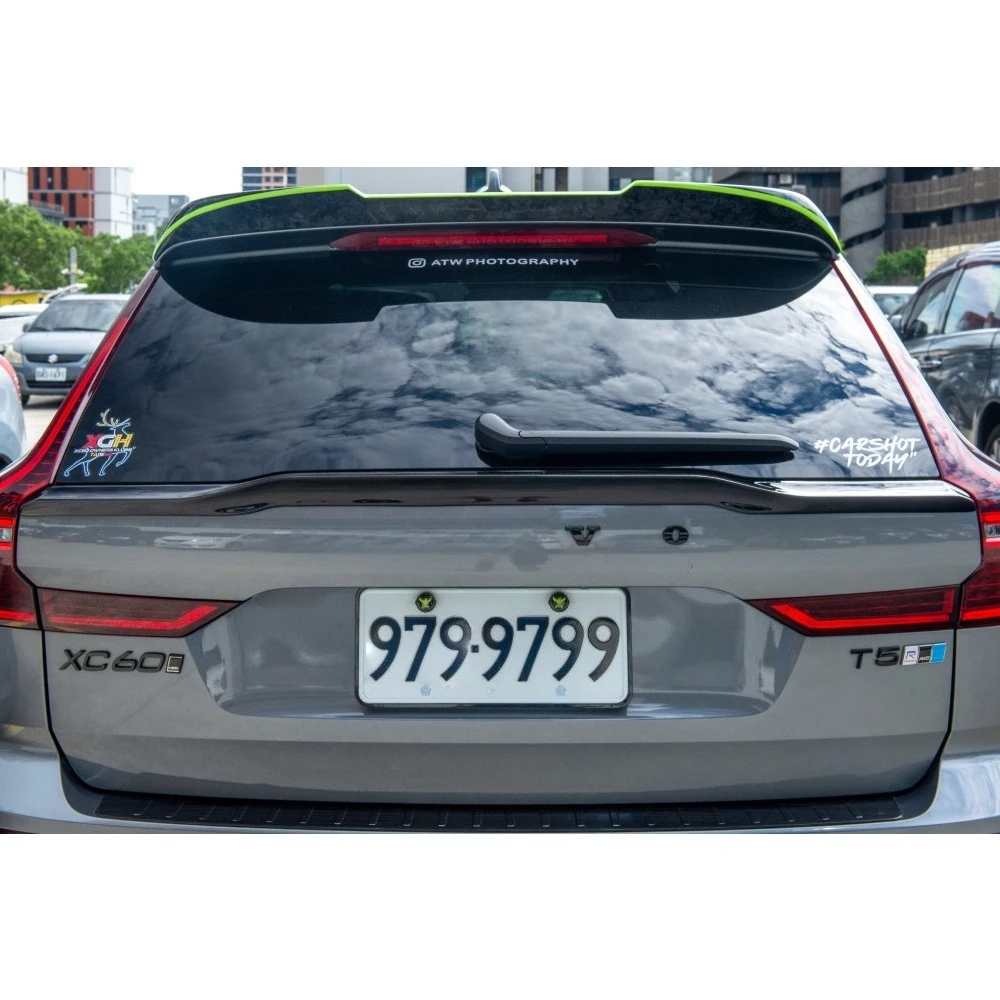 

For Volvo XC60 high-quality XC60 2018-2025 Spoiler Tail Wing Rear Trunk Lid Spoiler Wing Black and Carbon Fiber Pattern Body Kit