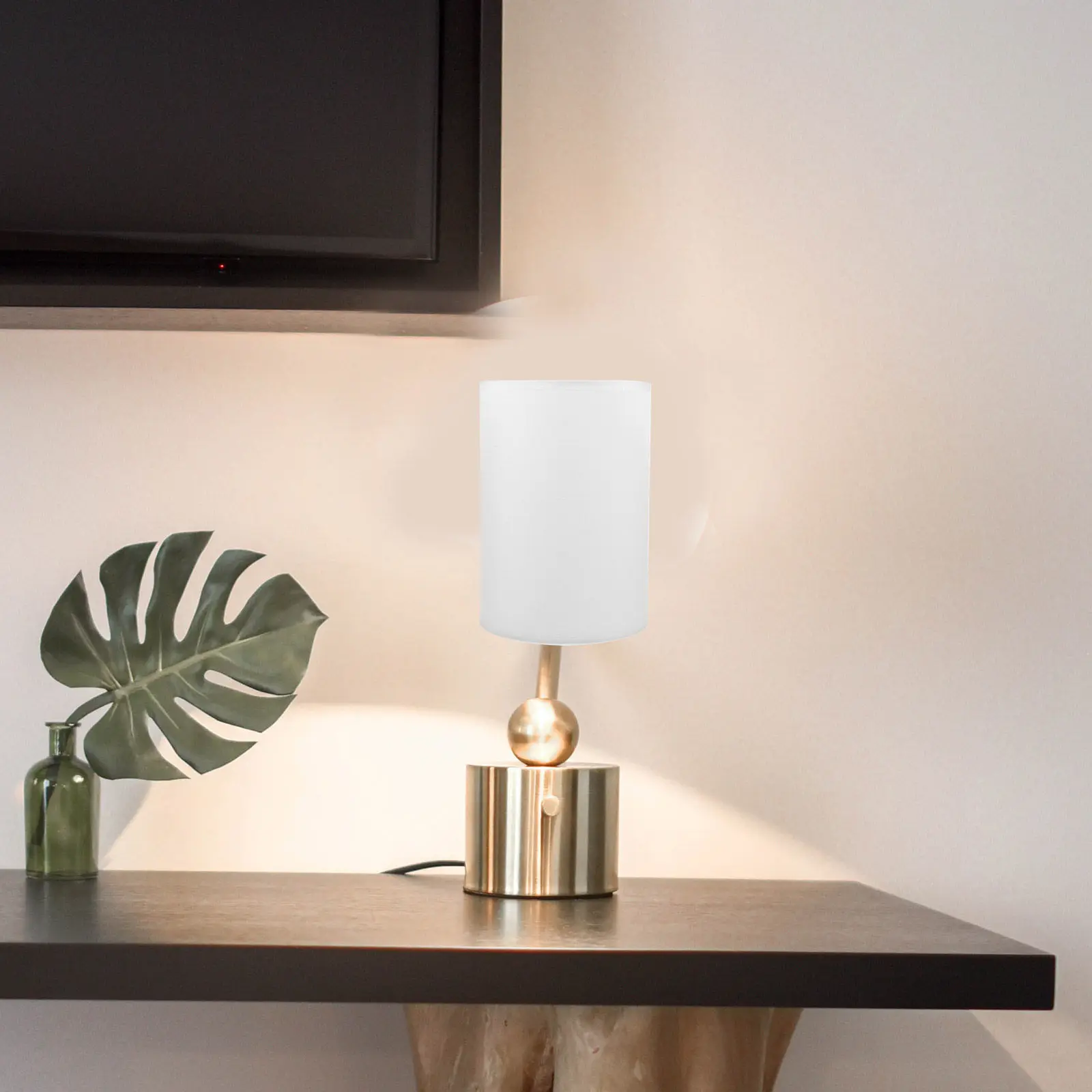 

Modern Round Lampshade for Table and Floor Lamp Linen Iron Construction Soft Light Diffusion Home Office Hotel Decoration Use