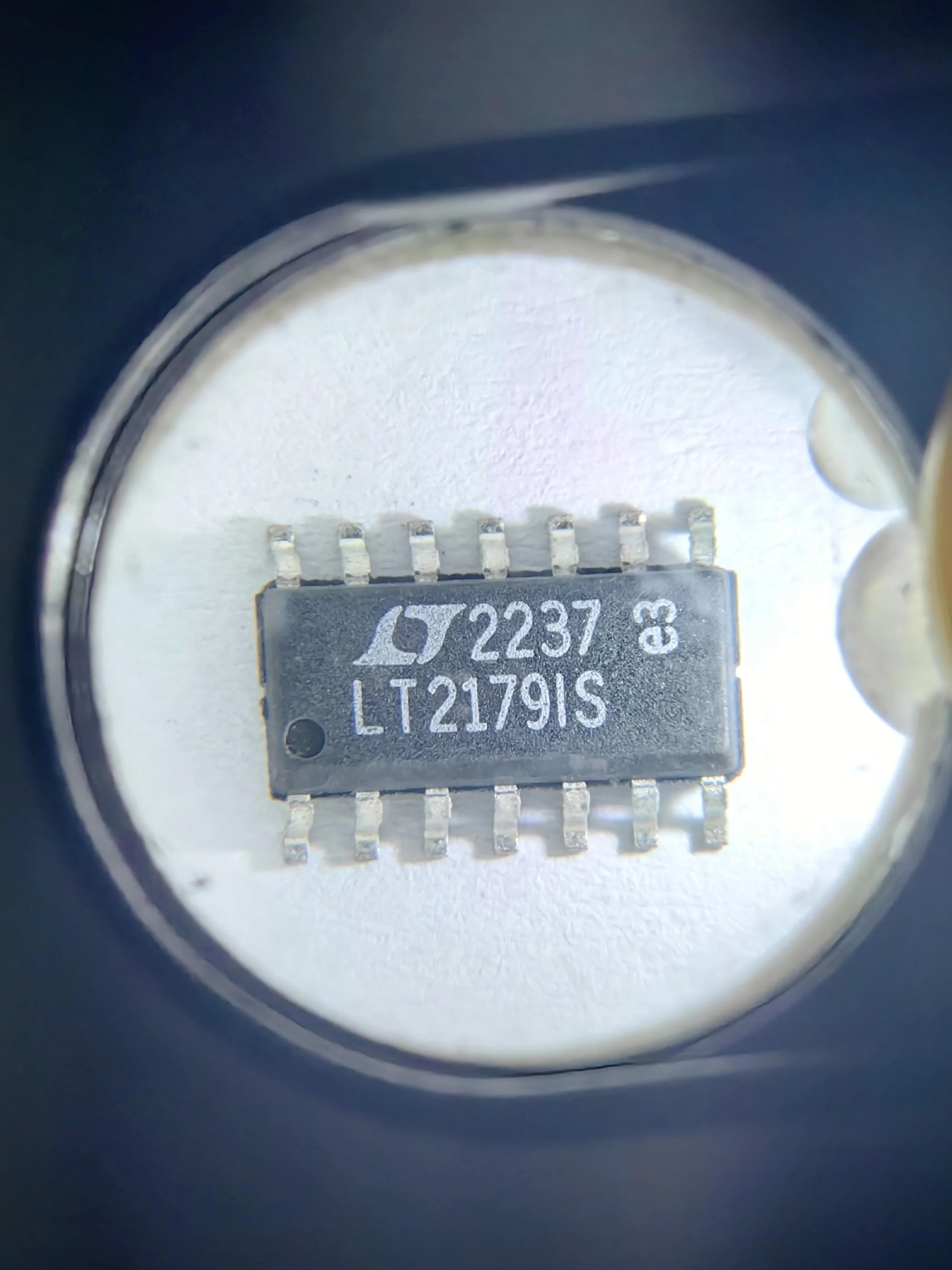 LT2179CS LT2179IS LT2179 - 17uA Max, Quad, Single Supply, Precision Op Amps