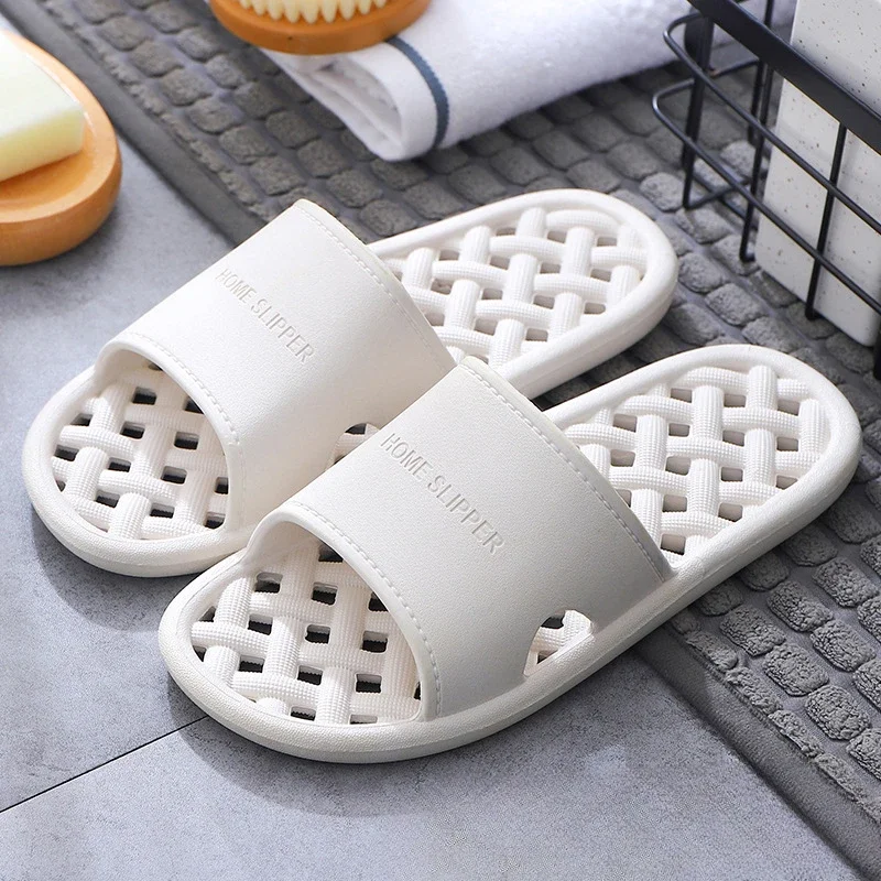 2025 Hot Seller Anti Slip Home Bathroom Hotel Slipper Women Bathroom Indoor Winter Shower Water Leakage Quick Drying Toilet Shoe