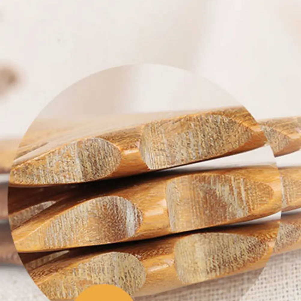 

1 шт. Натуральная расческа из зеленого сандалового дерева, двусторонняя, ручной работы, антистатическая, с гладкими частыми зубьями, для ежедневного ухода за волосами и кожей головы