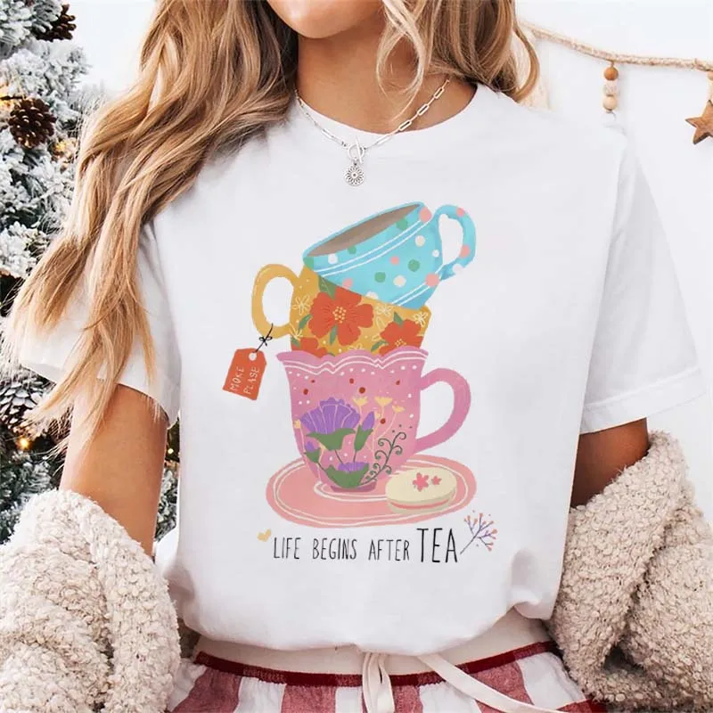 

Life Begins After Tea T-Shirt Women's Tea Lover Shirt Cute Graphic Top White Short Sleeve Basic Women's Trendy Fashion T-Shirt