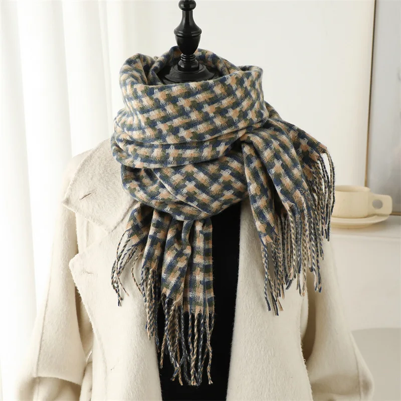 Designer Scarf Women Luxury 2024 Wrap New Autumn Winter Warm Fashion Vintage British Plaid Tassel Scarf Shawl Female Neckerchief