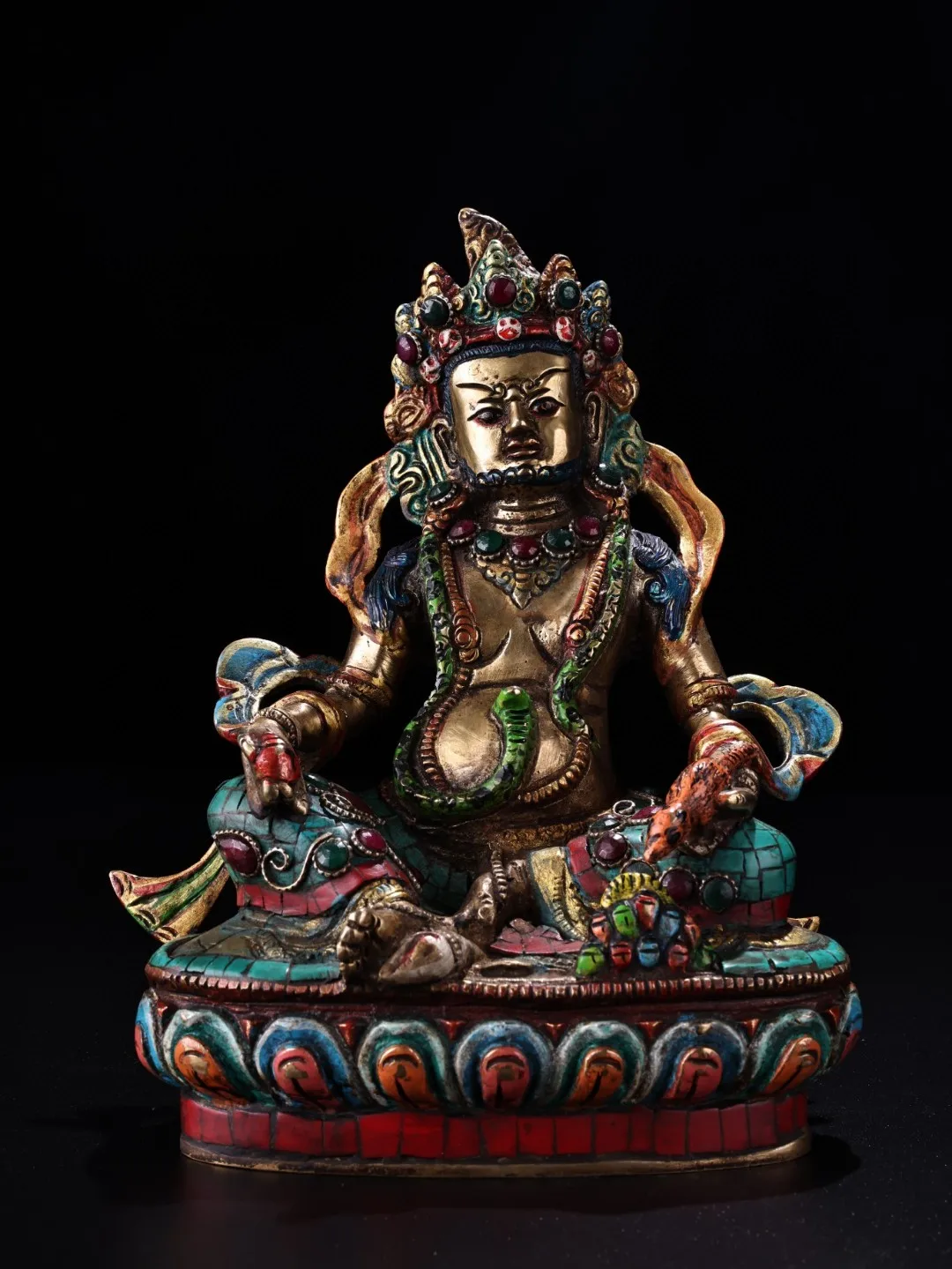 

Tibet, Nepal, pure copper, Tibetan inlaid rubies, painted golden statues of the god of wealth, household Buddhist temple supplie