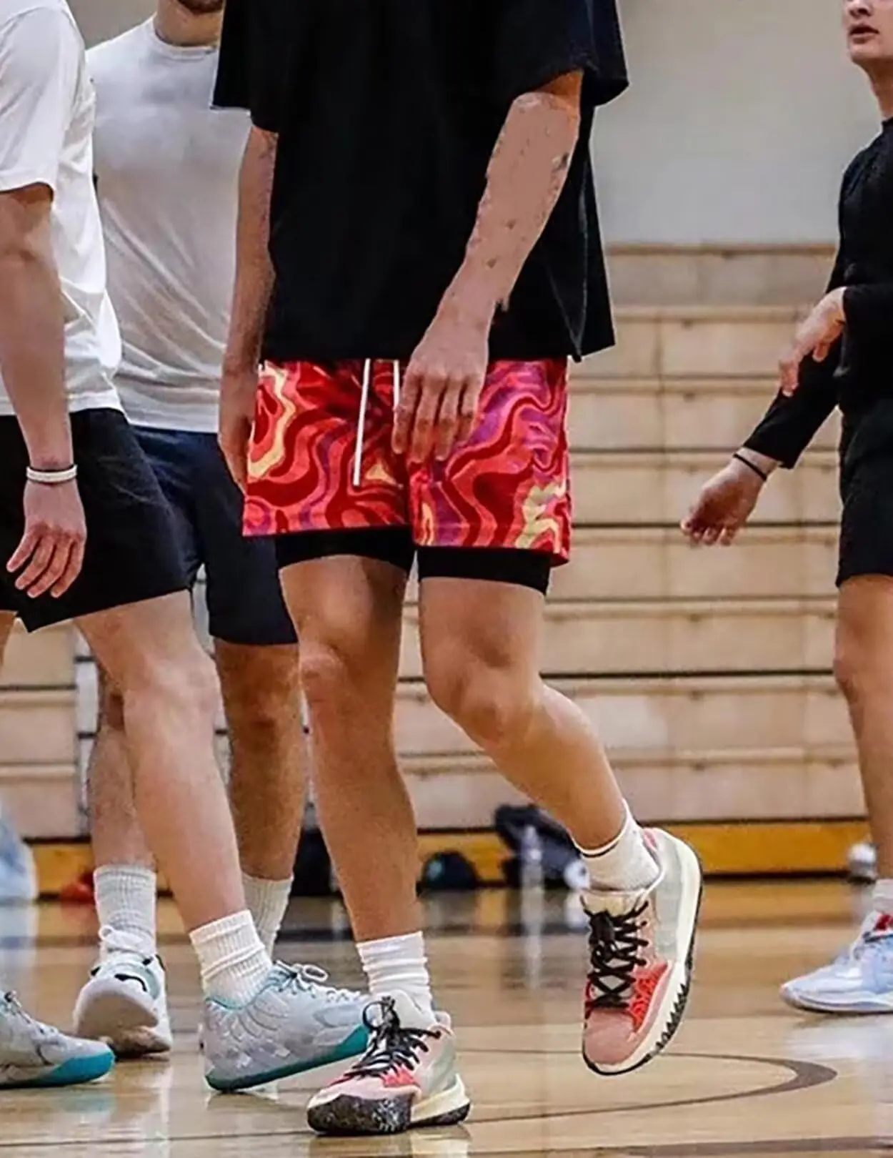 

Trending Hot Sale Retro Abstract Swirl Wave Men Board Shorts Art Pattern Soft Quick Dry Casual Swimwear For Holiday Street Wear