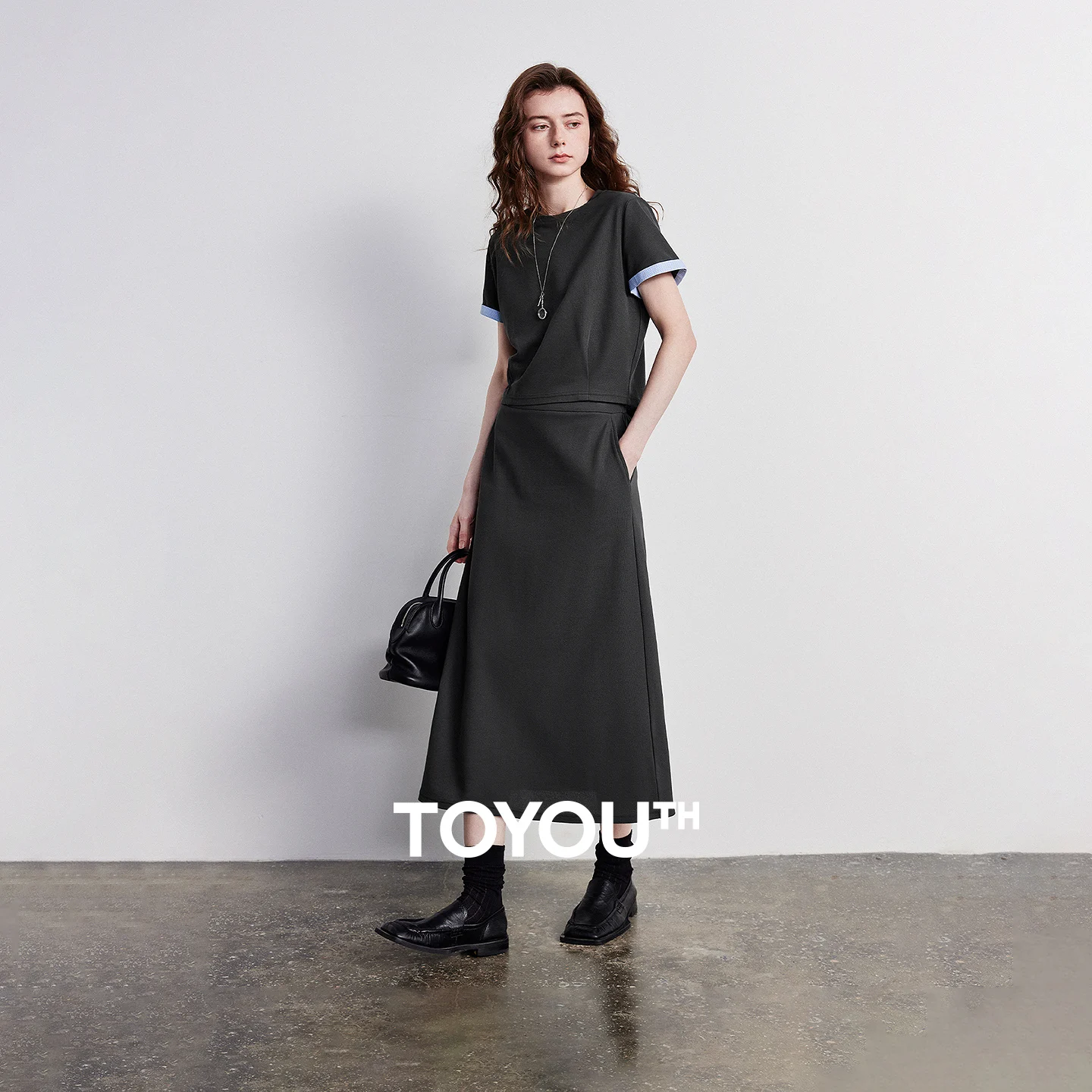 

TOYOUTH Women Two Piece Set Summer 2026 Rolled Sleeve Ruched Crop T Shirt Skirt Color Block Dynamic Soft Comfortable Fashion