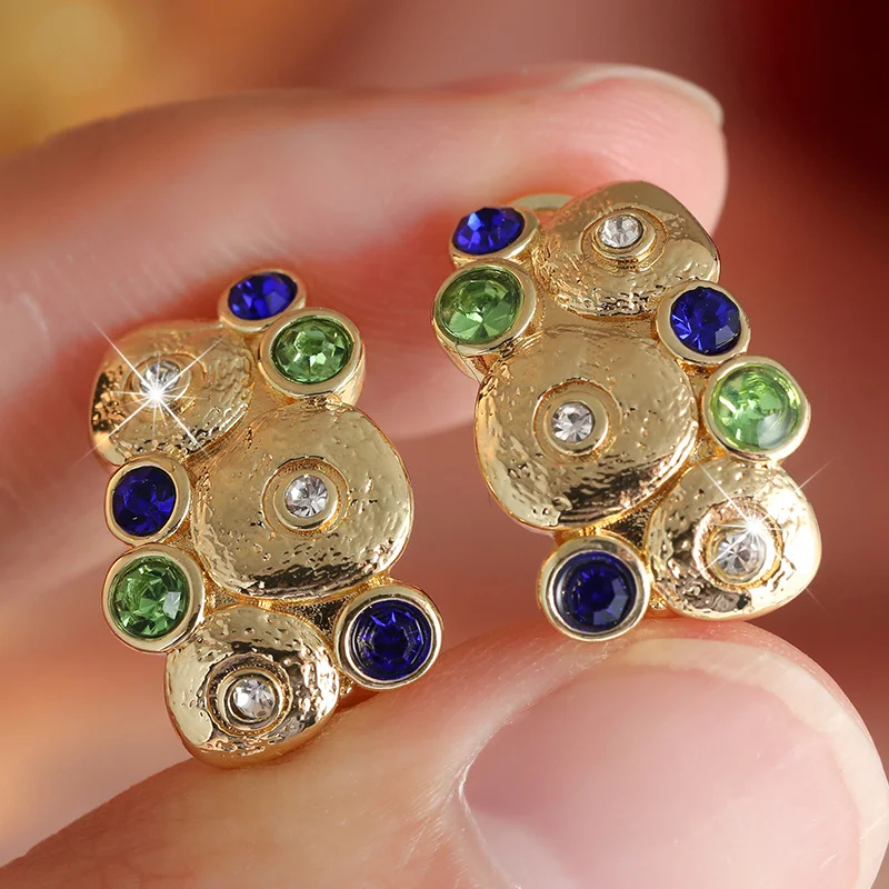 Light Luxury Fashion Golden Plated Earrings Hammer Pattern Design Inlaid Synthetic Zircon Party Earrings Women's Charm Jewelry