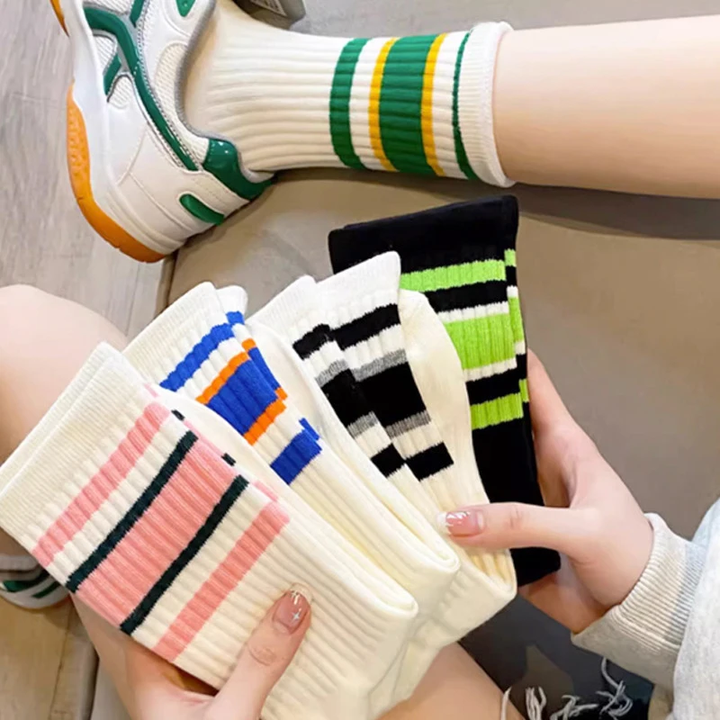 Women Men Thicken Warm Socks Autumn Winter Striped Sports Socks Couple Socks Soft Breathable Comfortable Mid Length Socks 1Pair