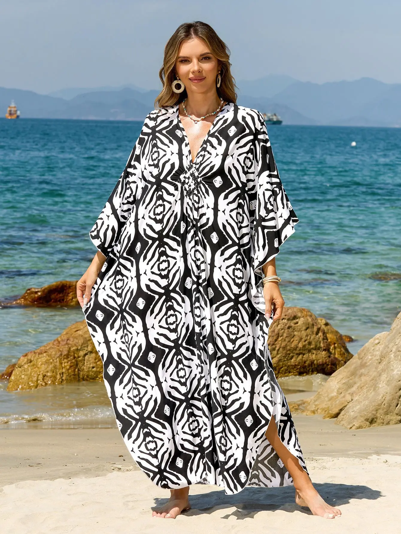 Traje de baño de talla grande para cubrir caftanes con estampado geométrico para mujer vestidos largos tejidos a mano vacaciones en la playa gran oferta