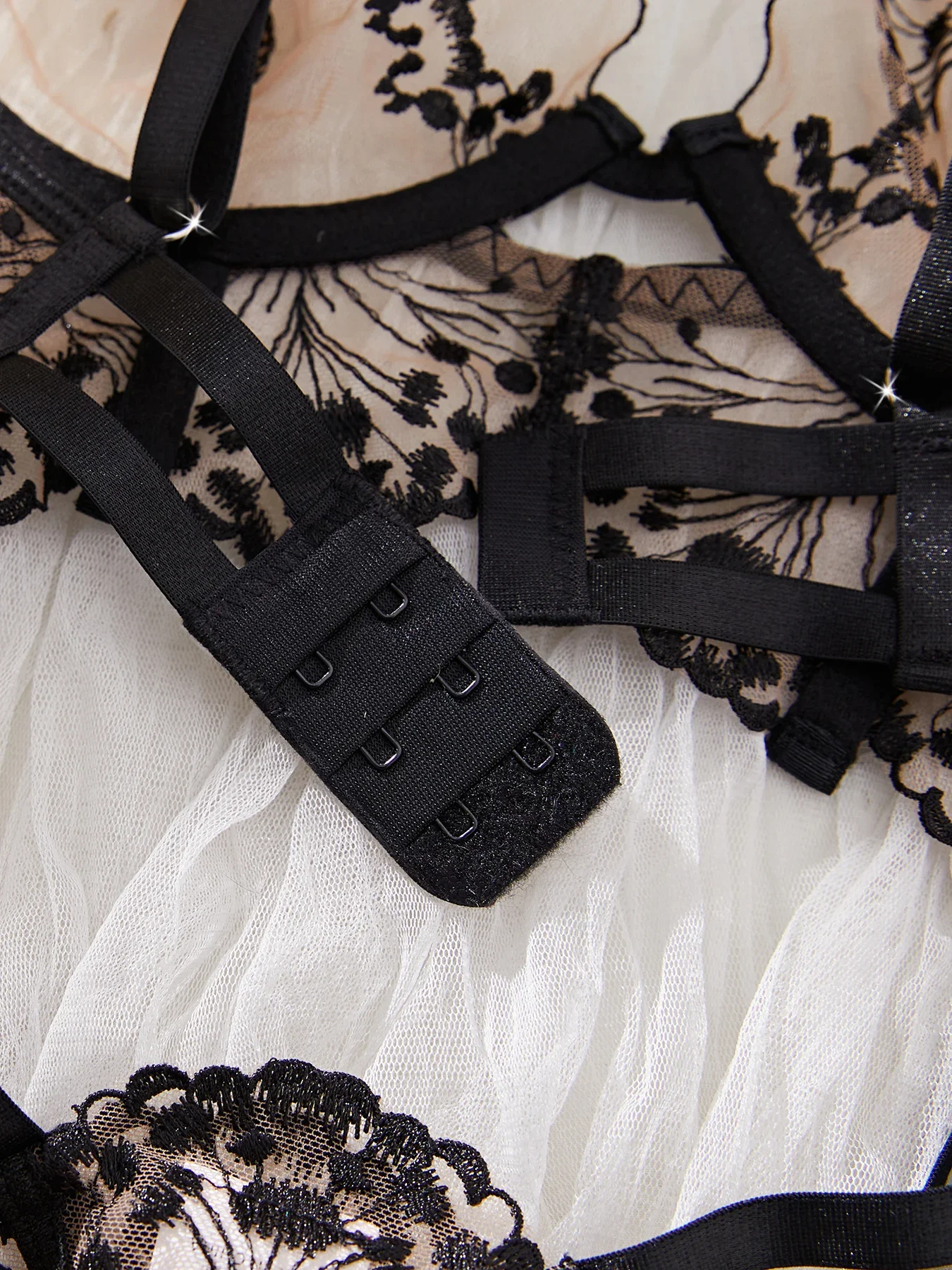 バレンタインデー レディース ブラックフォレスト ウェーブレース セクシー下着セット ロマンチックな花柄トリム バストアップ ネグリジェ 女性用