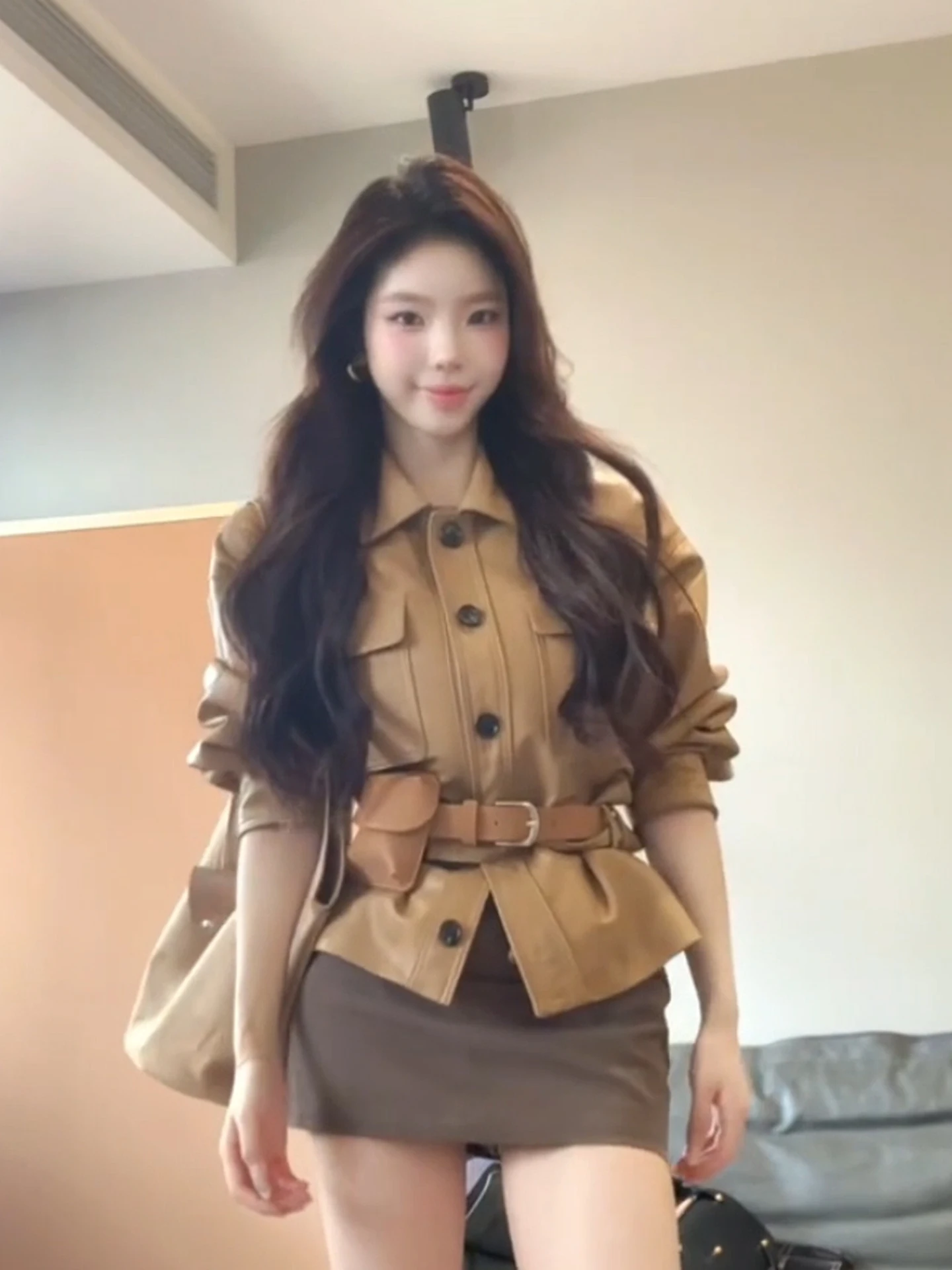 

XZY plus Size Briti Sle Retro Khaki Leather Jaet Women Early Autumn Sexy Bodycon Skirt Two Piece Set Faionable Ensemble