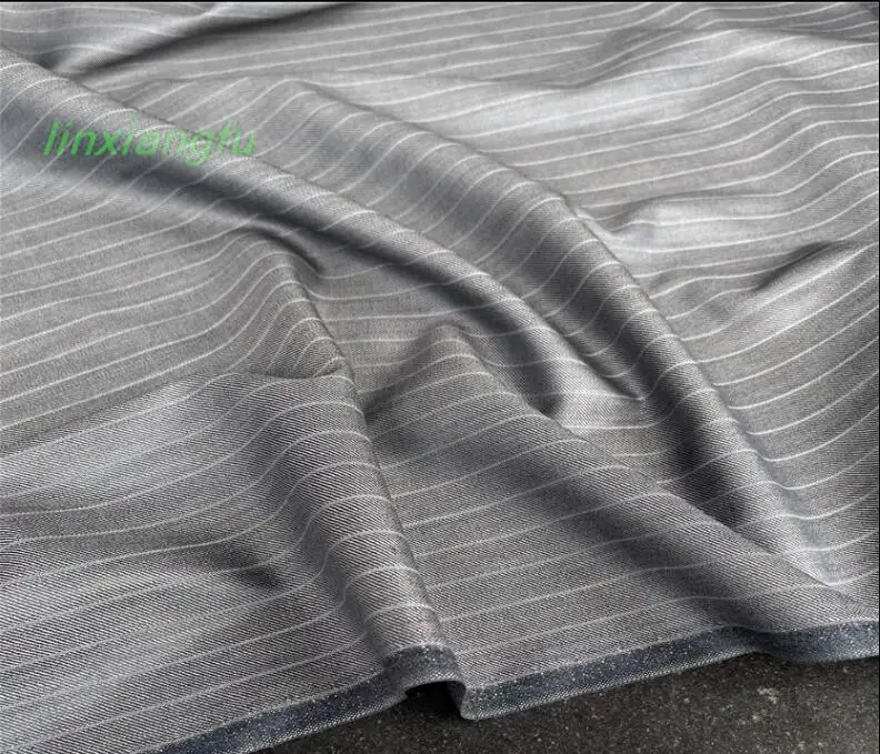 Twill vertical stripe fabric, blue gray texture fabric, worsted silk, wool, silk, and wool high definition fabric.