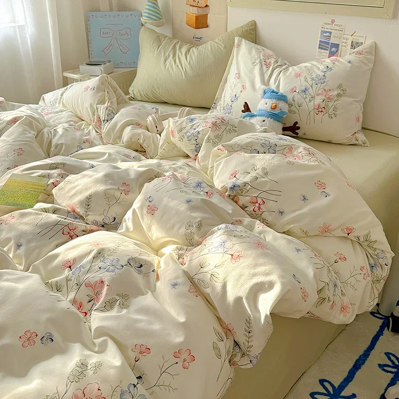 

Cotton Fabric Cartoon Print Quilt Cover Set Breathable Bedsheet Sets with Pillowcasees King Queen Bedding Sets for All Seasons