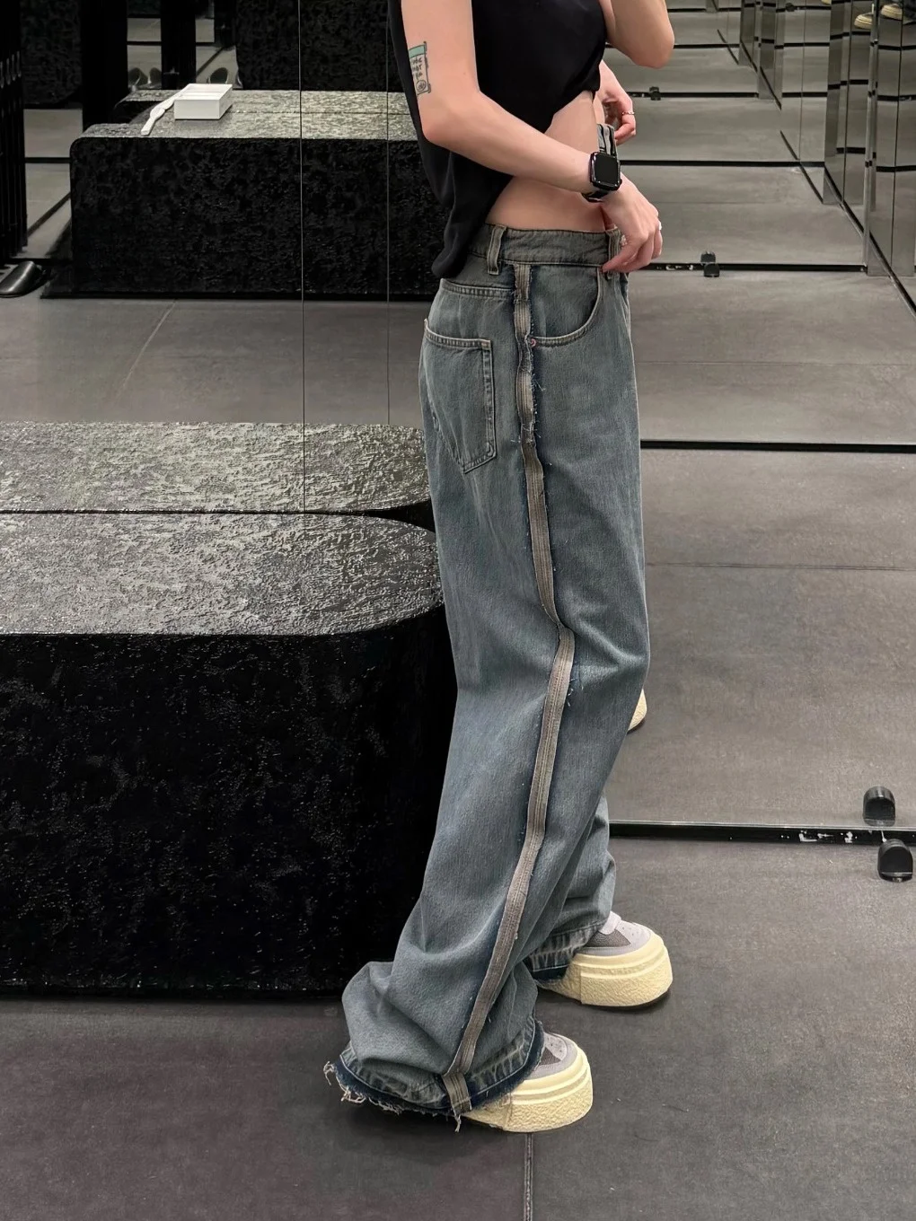 

Heidd MM2025 Autumn Winter Blue Frayed Denim Jeans Side Seam Patchwork Weathered Natural Waist Cotton Straight Leg Ladies Jeans