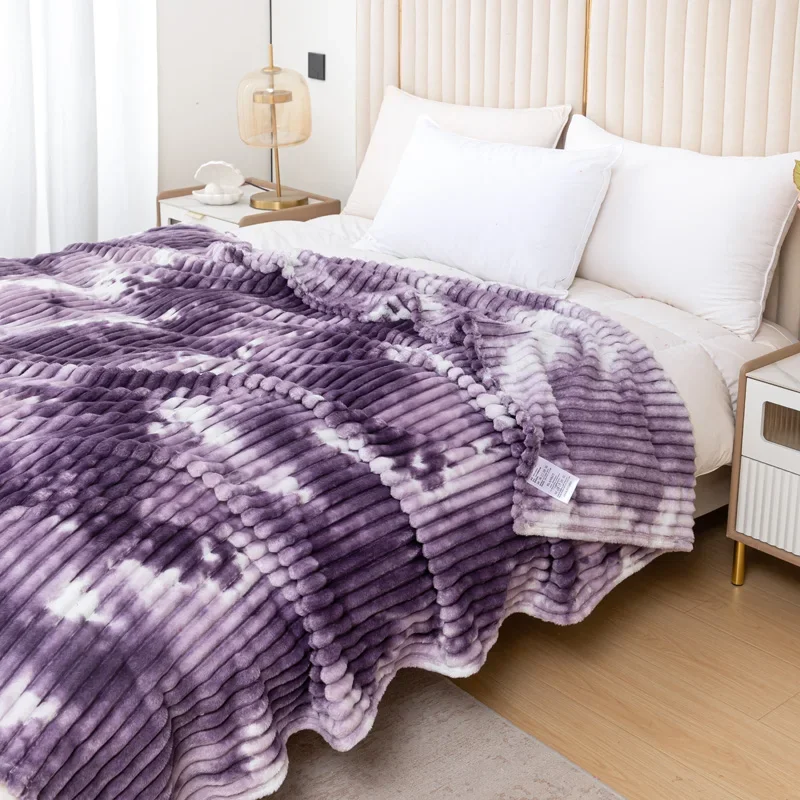 A cloud tie dye draw strip soft blanket, suitable for bedroom living room air conditioning blanket, office blanket, sofa blanket