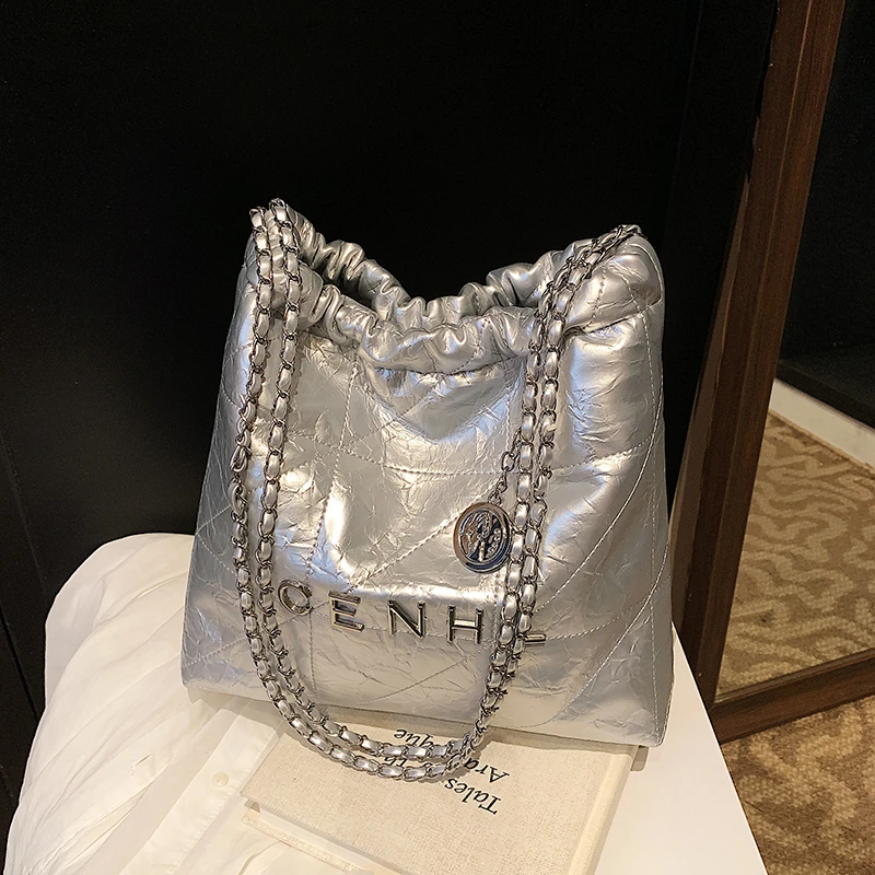 حقيبة كروس كلاسيكية فاخرة عبر الجسم من الجلد الفاخر مع تصميم حروف باريس ومحفظة نسائية عصرية بسيطة