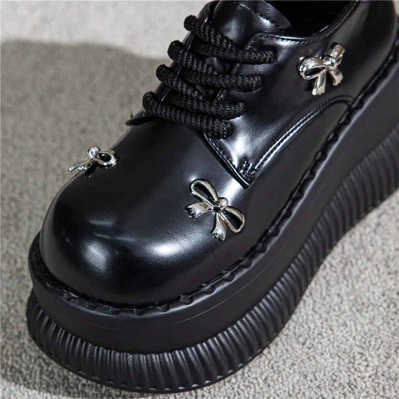 2025 플랫폼 로퍼 여성용 봄 소프트솔 논슬립 브리티시 컬리지 스타일 레이스업 리본 작은 가죽 신발