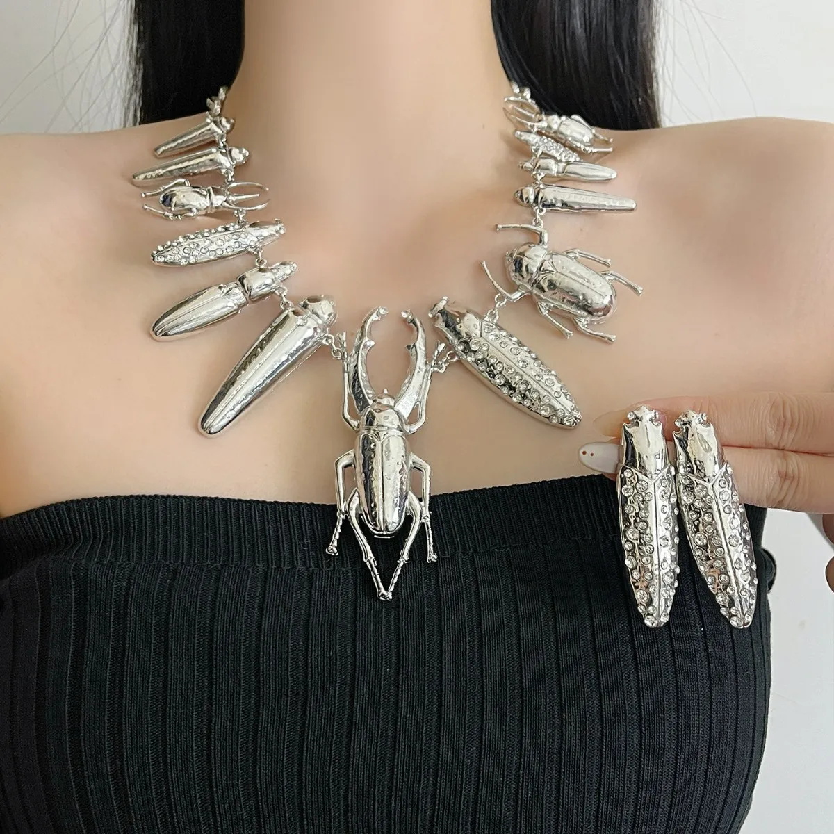 2025 New Insect Series Beetle Metal Tassel Necklace