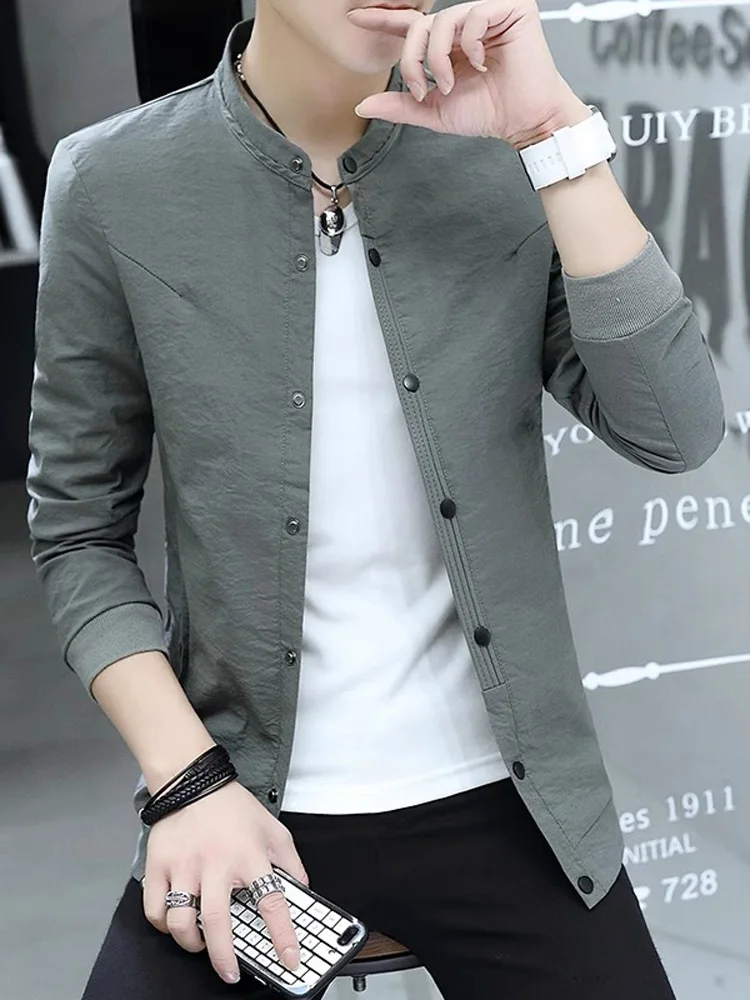

Мужская повседневная куртка Slim Fit с воротником-стойкой, тонкая верхняя одежда в корейском стиле, молодежная модная однотонная куртка на молнии с длинными рукавами для весны и осени