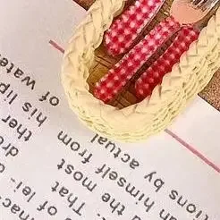 Juego de 3 juguetes de cocina en miniatura para casa de muñecas, tenedor y cuchara de aleación a cuadros, modelo de juego de tres piezas, decoración del hogar, juguete para juego de niños, adornos, regalos