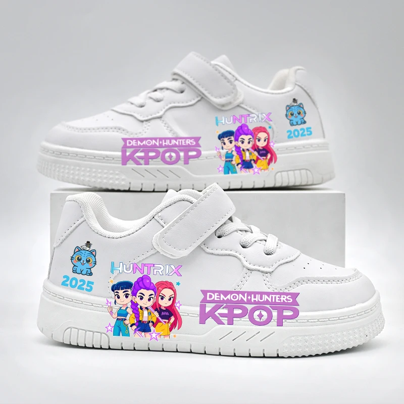 أحذية KPOP كاجوال للأطفال بتصميم عصري جديد أحذية رياضية بيضاء للطلاب والأولاد والبنات أحذية رياضية خارجية قابلة للتنفس مضادة للانزلاق